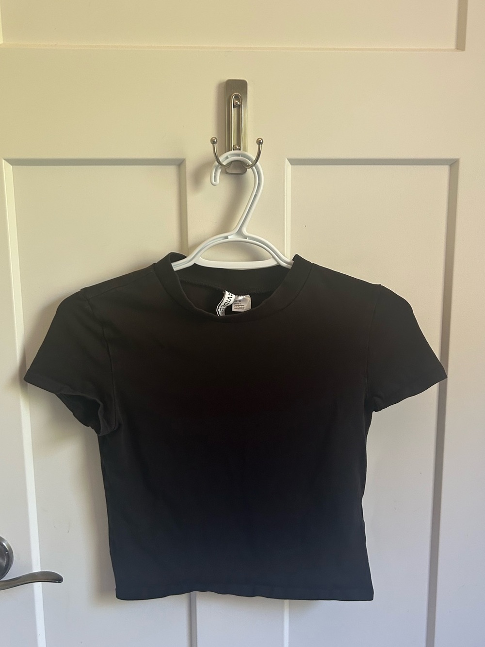 Black H&M Divided Cropped Tee